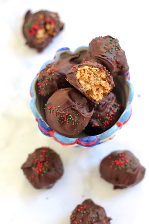 chocolate-almond-butter-crunch-truffles-9.jpg Chocolate almond butter crunch truffles 9