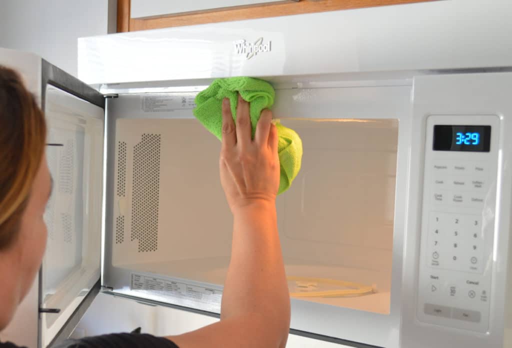 home appliances cleaning microwave-cleaning