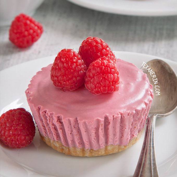 No-Bake Raspberry Cream Pies