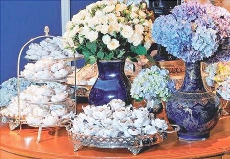Photos, tips, and pictures of the Wedding, royal blue silver