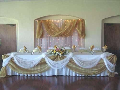 the pictures of the decor