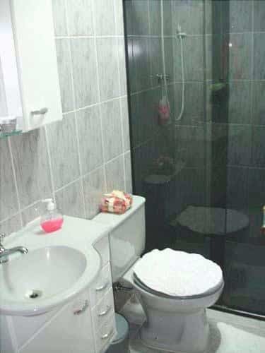 Decorating tips for Small Bathrooms