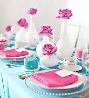 tips on how to decorate for a Wedding with a blue, tiffany and pink,